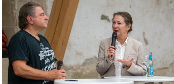 Ebbe Kögel und Julia Goll MdL